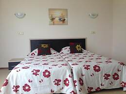 Aheloy Palace Apartments