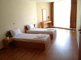 Aheloy Palace Apartments