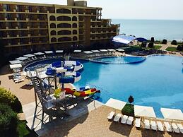 Aheloy Palace Apartments