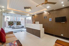 Shriji Hotel