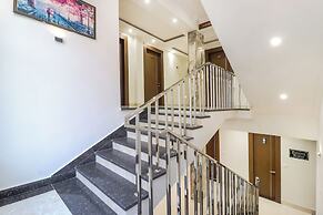Shriji Hotel