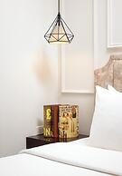 Golden Legend Palace Hotel