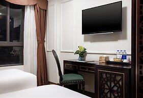 Golden Legend Palace Hotel