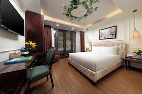 Golden Legend Palace Hotel