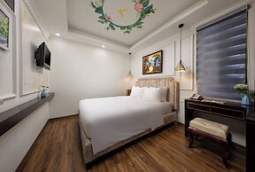 Golden Legend Palace Hotel