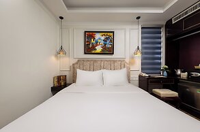 Golden Legend Palace Hotel