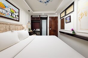Golden Legend Palace Hotel