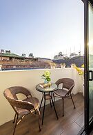 Golden Legend Palace Hotel