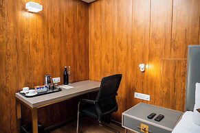HOTEL ASRANI INTERNATIONAL