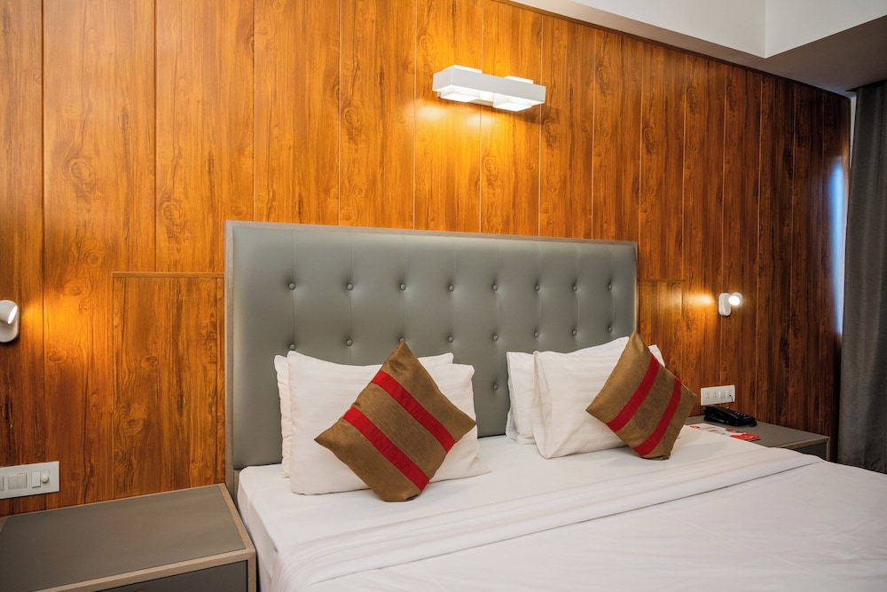 HOTEL ASRANI INTERNATIONAL