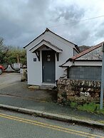 1 Bed Cottage - Sleeps 2 - Parking - Wifi