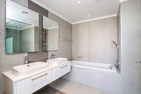 Sandton Smart Apartment Ten