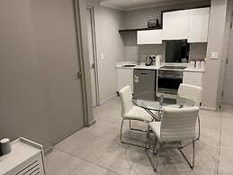 Sandton Smart Apartment Ten