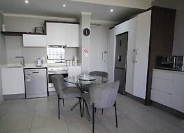 Sandton Smart Apartment Ten