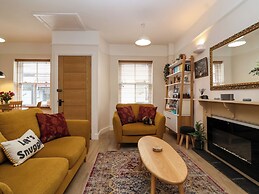 Hardings Cottage