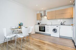2br-sleeps4-parking-eastlondon