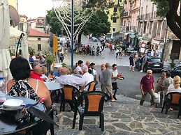 Centre of Pisciotta - Apt - Sleeps 4 - Seaside