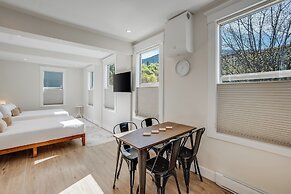 Stirling All Suites Hotel