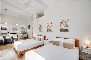 Stirling All Suites Hotel