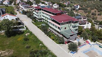 Adaya Karşı Otel