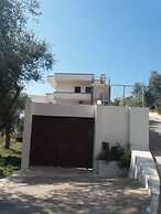 Remarkable 2-bed Apartment in Dhermi