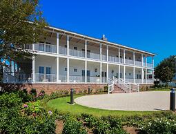 Oyster Bay Boutique Hotel