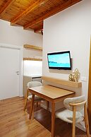 Arial Penthouse Suites
