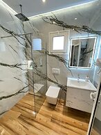 Arial Penthouse Suites