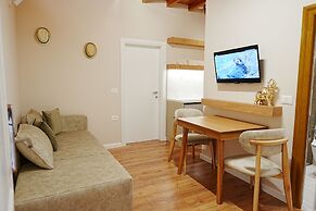Arial Penthouse Suites