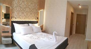 Isnova Hotel