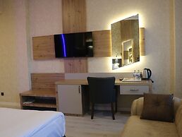 Isnova Hotel