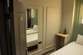 Genoa Port Hotel