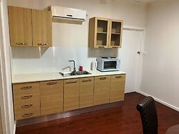 Torrumbarry Motel