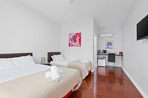 Torrumbarry Motel