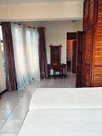 Stay.Plus Bamburi Beachfront Apartment