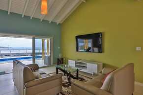 3 Bed Villa, Sleeps 6, Pool, Priv Patio
