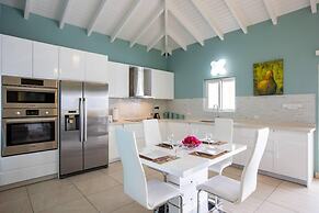3 Bed Villa, Sleeps 6, Pool, Priv Patio