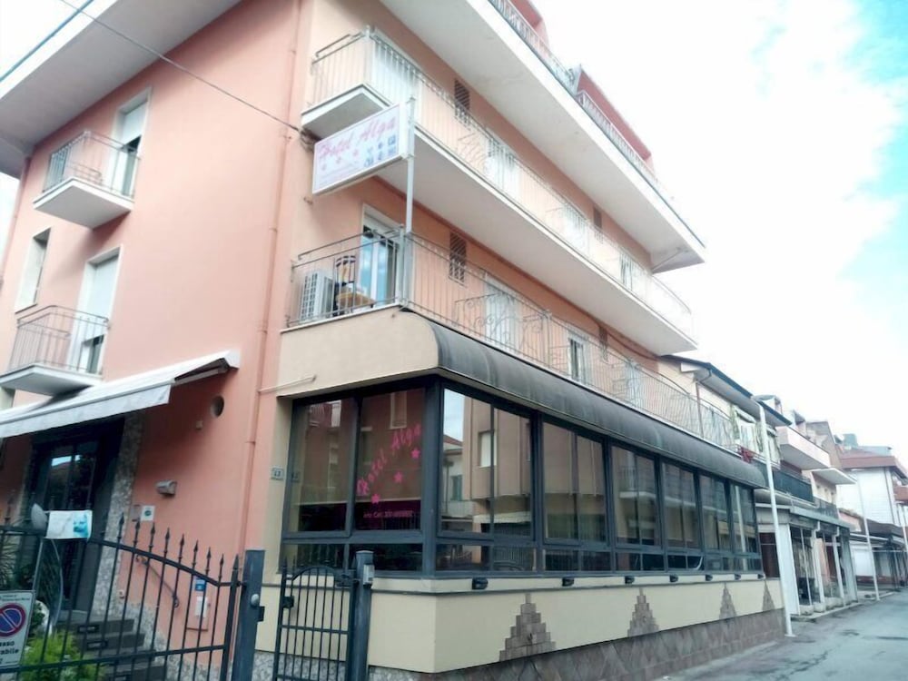 Hotel Alga