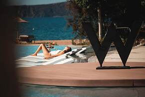 W Costa Navarino