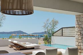 W Costa Navarino