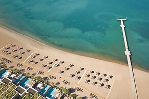 W Costa Navarino