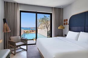 W Costa Navarino