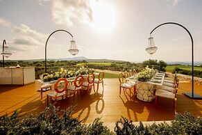 W Costa Navarino