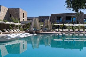 W Costa Navarino