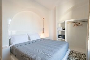 AVAL All Suite