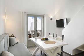 AVAL All Suite