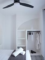 AVAL All Suite