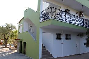 Villa Iatrou