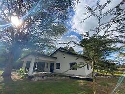 Stay.Plus Nakuru Luxury Villas