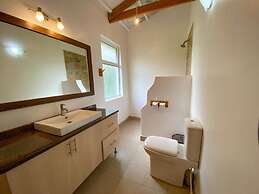 Stay.Plus Nakuru Luxury Villas